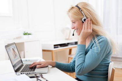 registered dietitian using telehealth
