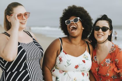 Cheerful diverse plus size women at the beach_DietitiansOnDemand