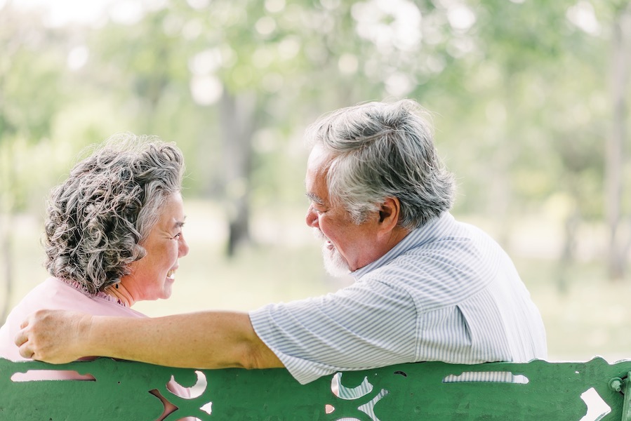 Seniors enjoying quality of life at the park